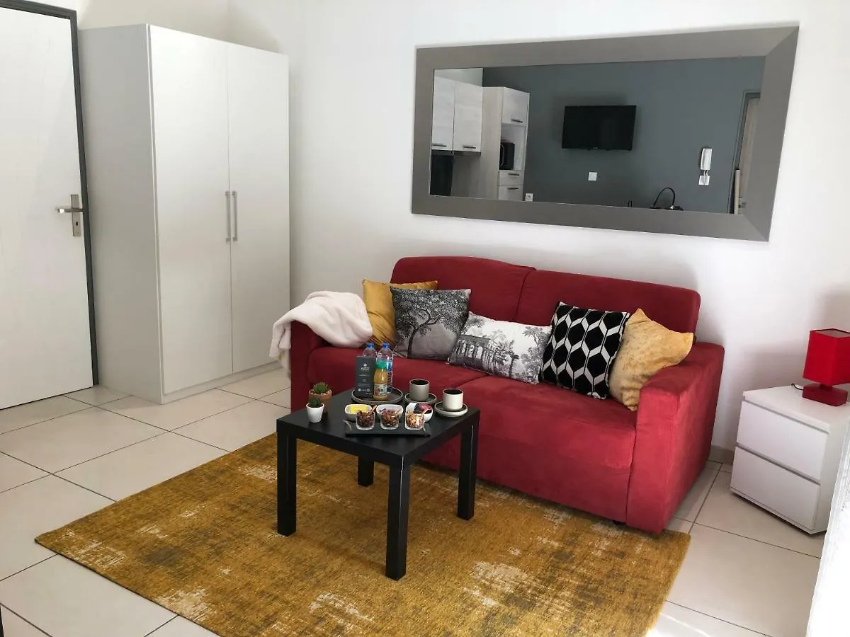 La Colombine Apartment Sainte-Colombe  France